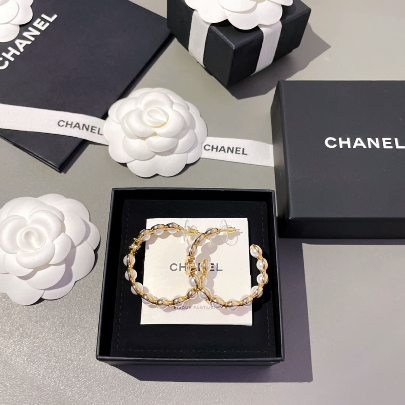 Ch*el necklaces